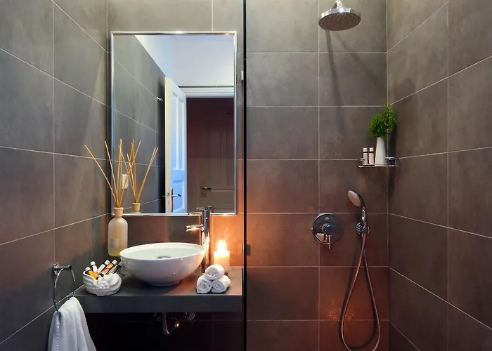 ميكونوس تشورا ريزيدنسيز